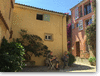 Hus set fra Place Pouverin